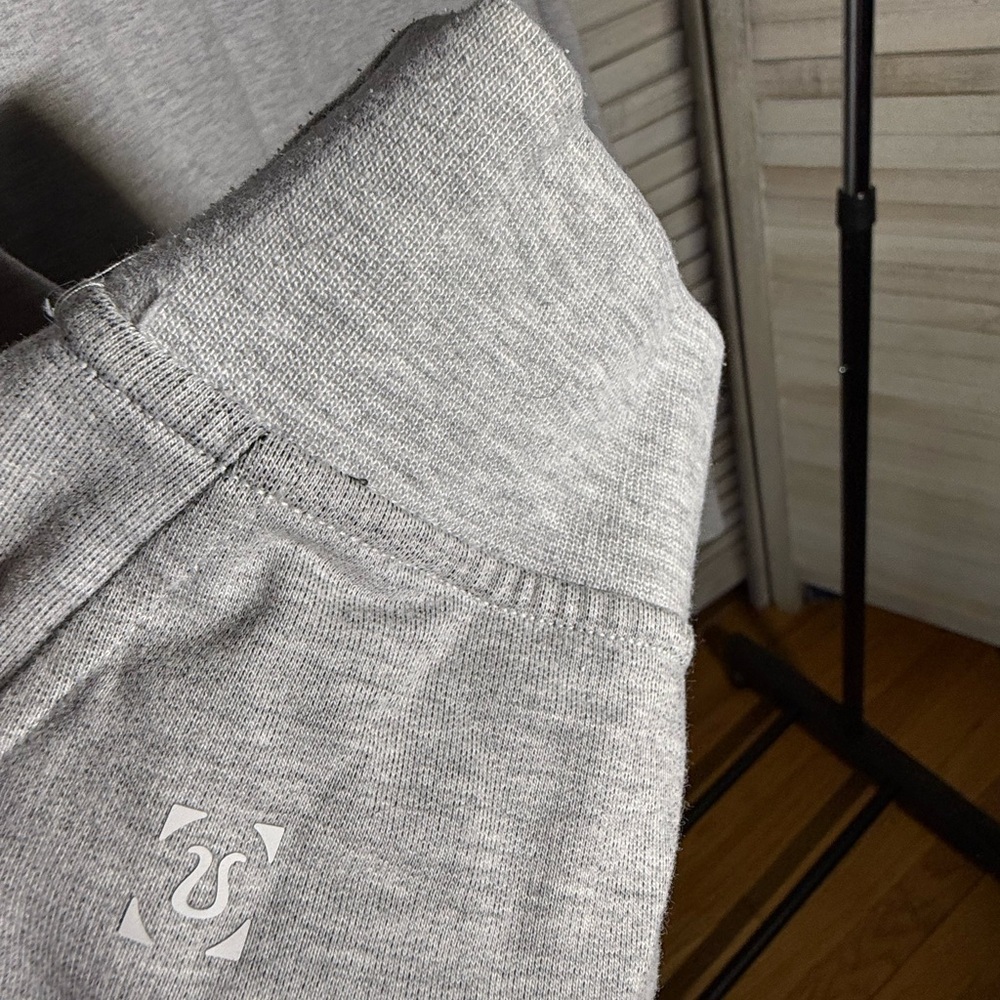 XXL Lululemon Men’s City Sweat Full Zip Hoodie Heathered Ultra Light Grey - Picture 4 of 5